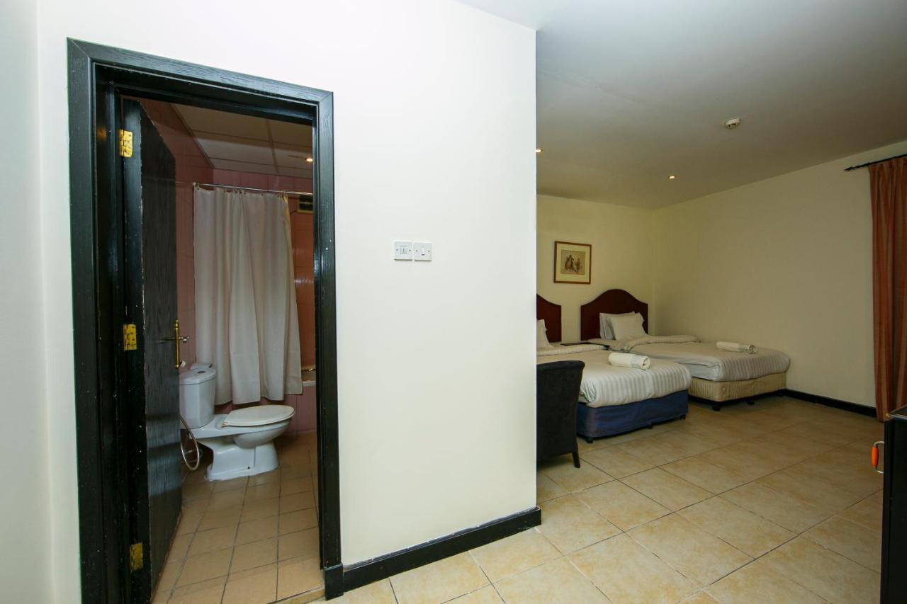 Bahrain Plaza Hotel 麦纳麦 外观 照片