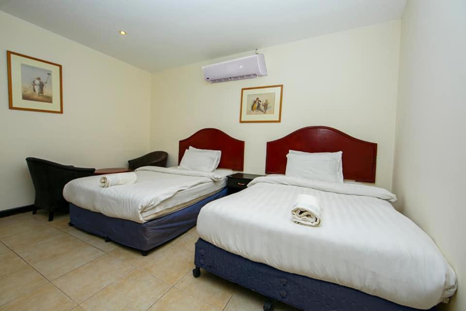 Bahrain Plaza Hotel 麦纳麦 外观 照片