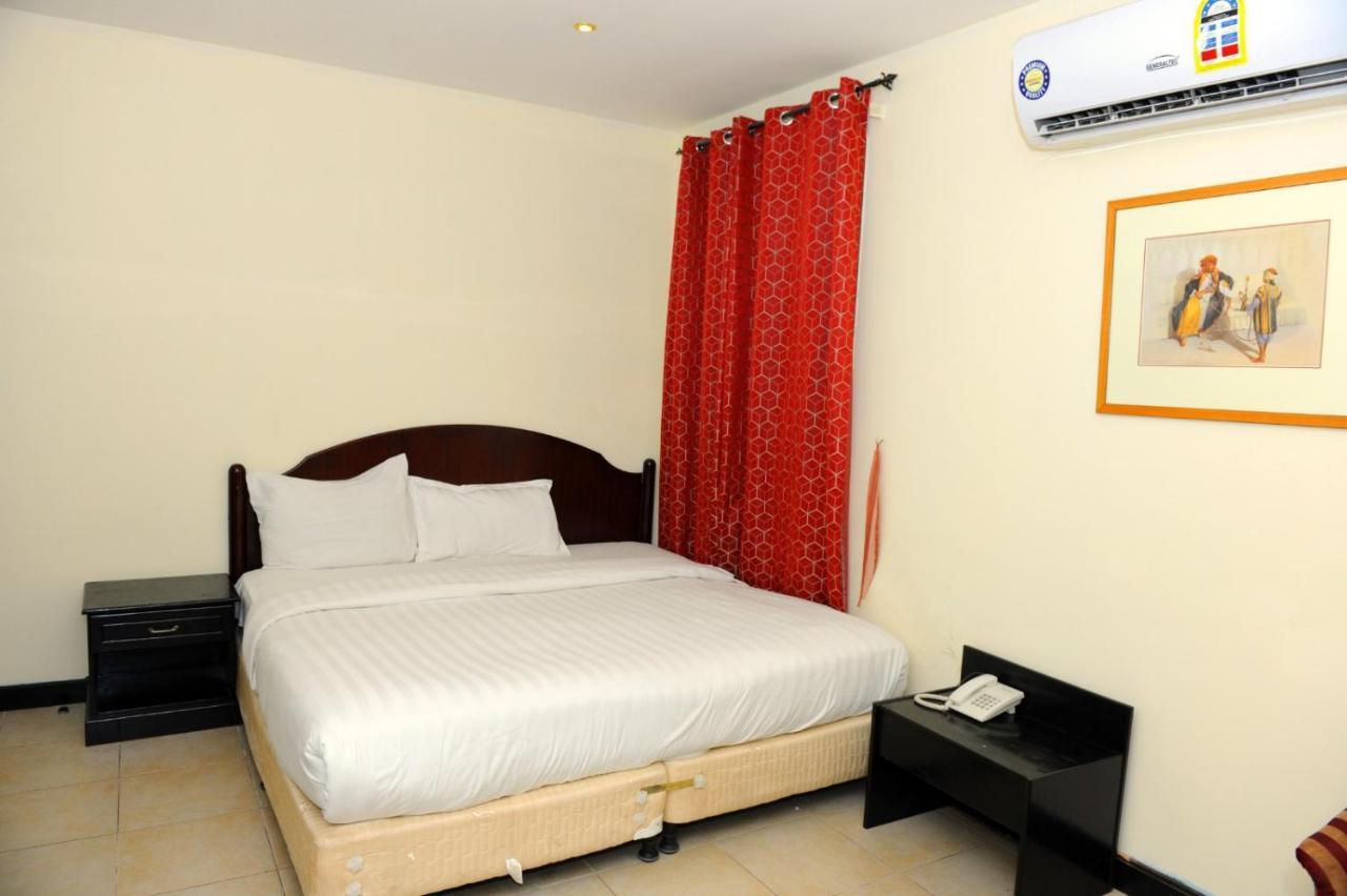 Bahrain Plaza Hotel 麦纳麦 外观 照片